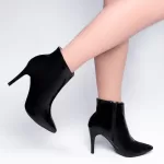Bota Cano Medio Bico Fino Verniz Preto Ref 50b-a