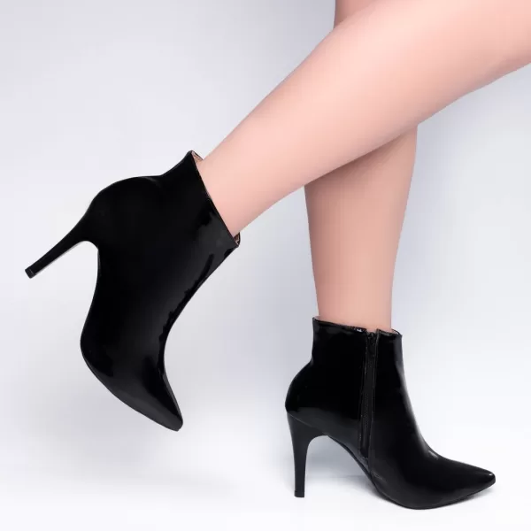 Bota Cano Medio Bico Fino Verniz Preto Ref 50b-a